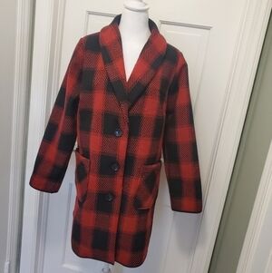 Joan Rivers Red & Black Plaid Outer Coat Size Small, Classic Relaxed fit